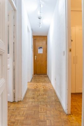 Cozy bedroom in Calle Hermosilla - Photo 1