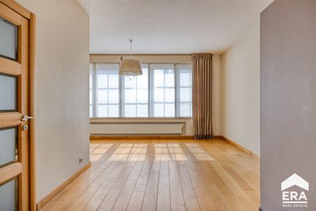 Ruime lumineuze woning met 3 slaapkamers te huur - Photo 4