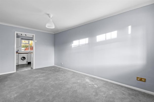 Williams Close, Aylesbury - Photo 1