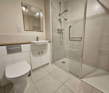 1 bedroom retirement property to rent - Photo 4