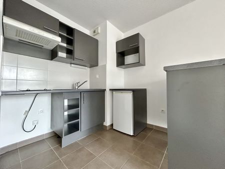 Location Appartement 2 pièces 42m² TOULOUSE 31500 - Photo 2