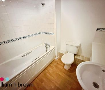 2 bedroom property to rent - Photo 6