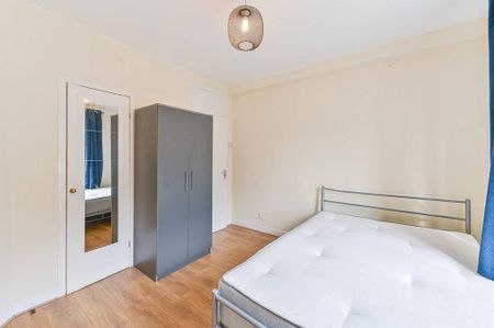 4 bedroom flat to rent - Photo 4