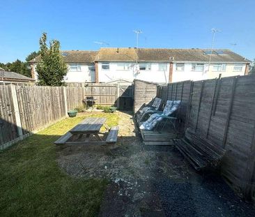 Cedar Close, Worthing, BN13 - Photo 2