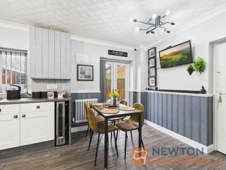 3 bedroom semi-detached house to rent - Photo 3