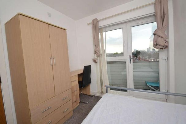 Plymouth View, Ardwick, Manchester, M13 - Photo 1