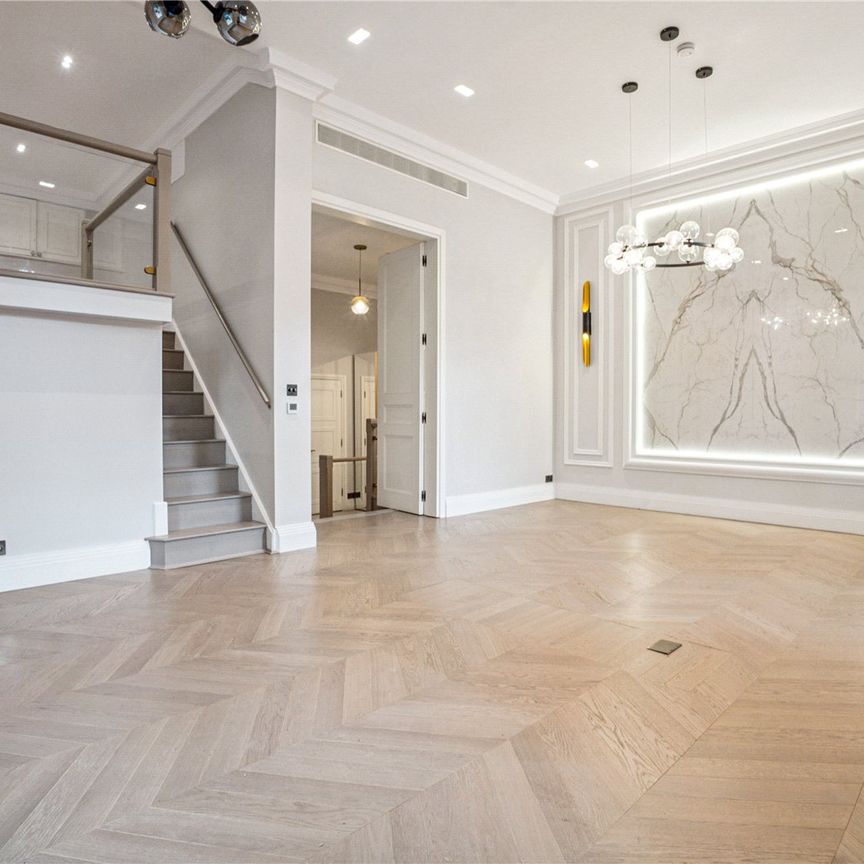 Palace Gate, W8, London - Photo 1