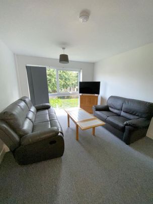 3 bedroom apartment to rent - Photo 1
