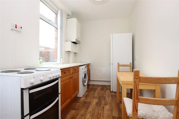 2 bedroom terraced house to rent - Photo 1