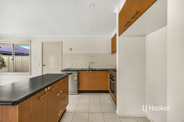 1/2 Cooper Street, Hoppers Crossing VIC, Belconnen - Photo 1