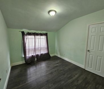 For Lease - 82 Pandora Circle Unit# Main/Upper, Toronto, Ontario - Photo 6