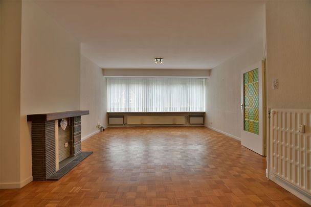 Ruim appartement met uniek zicht op stadspark en Brusselse Poort - Photo 1
