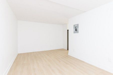 For Lease - 93 High Street, London South, Ontario - Photo 3