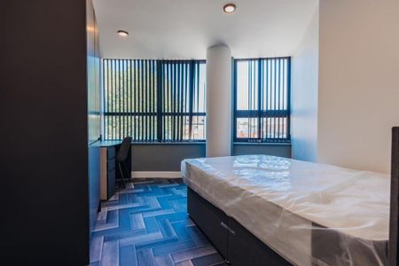 1 bedroom in a house share to rent - Photo 2