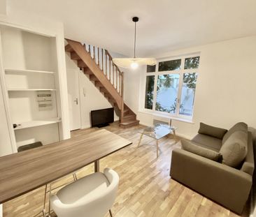 Très beau T2 duplex dans le Vieux-Lille ! réf G661-8 - Photo 2