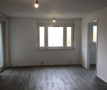 schöne 2-Zimmer-Wohnung mit Balkon und neuer Einbauküche - Photo 1