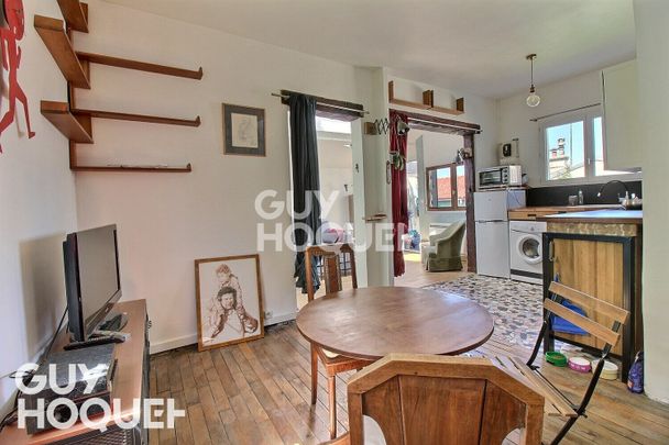 LOCATION d'une maison atypique et cosy 2 pièces (49 m²) à VITRY SUR SEINE - Photo 1