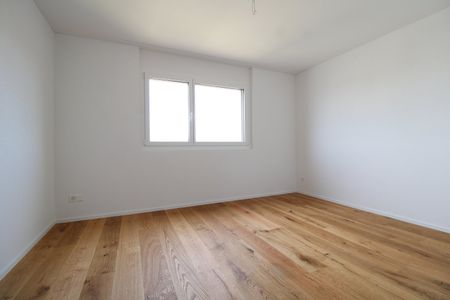 Moderne 4.5-Zimmerwohnung mit zwei Bädern und gemütlichem Sitzplatz - Foto 4