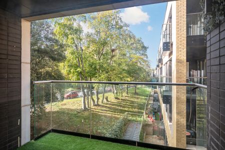 Skylark Court, SW15, London - Photo 3