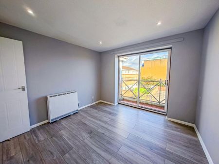 2 bedroom apartment to rent - Photo 3