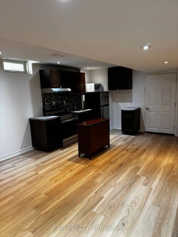 16 Wellspring Avenue #Basement - Photo 2