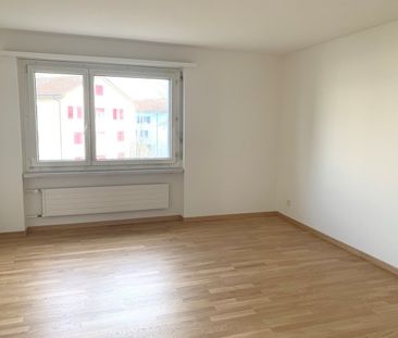 Schöne 3.5 Zimmerwohnung in ruhiger Lage - Foto 2