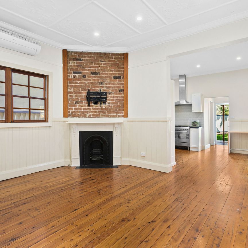 Delightful Home - Photo 1