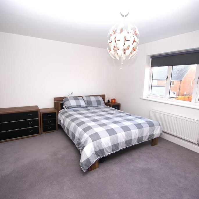 3 bedroom terraced house to rent - Photo 1