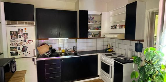 Heljestrandsgatan, Eskilstuna - Photo 2