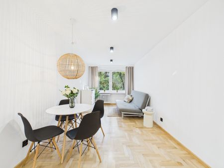 Po remoncie, z widokiem na zieleń - Os. Strusia - Zdjęcie 4