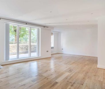 Redland Court Road, Bristol - Photo 1