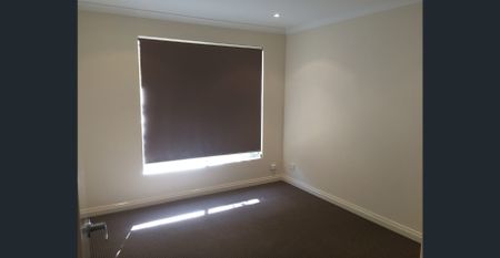 Convenient 3x1 Near Currambine Central! - Photo 3