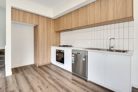 7/19 Hood Cres Fawkner VIC 3060 - Photo 5
