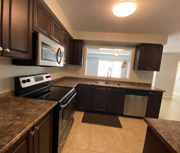 For Lease - 514 Sixteen Mile Drive, Oakville, Ontario - Photo 6