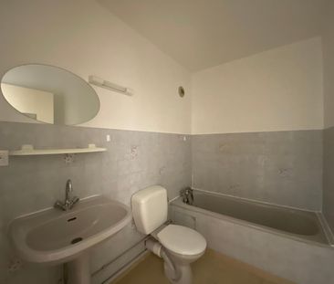 Location Appartement 1 pièce 28m² VALENCE 26000 - Photo 2