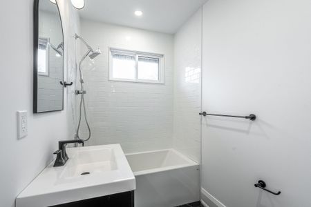 For Lease - 18 Wineva Avenue Unit# Upper, Toronto, Ontario - Photo 5