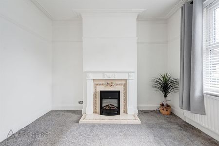 Clarence Road, Hillsborough, Sheffield - Photo 2