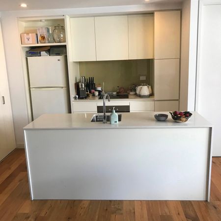 Port Melbourne - Photo 4