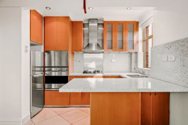 15/94 Elizabeth Bay Road,Elizabeth Bay,New South Wales 2011, Sydney - Photo 1