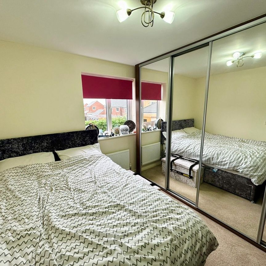 Alder Road, Leeds, Whinmoor - Photo 1