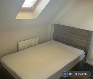 1 bedroom in a house share to rent - Photo 1