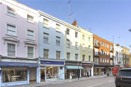 Bright third floor apartment on Crawford Street, offering easy access to Baker Street Station, Regents Park and to a great range of local shops and restaurants. - Photo 3