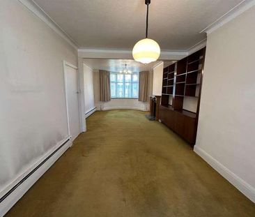 Tenterden Drive, Hendon, London, NW4 - Photo 2