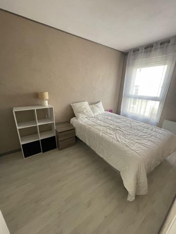 Location Appartement 2 pièces 40m² BORDEAUX 33000 - Photo 2
