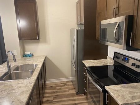 For Lease - 2490 Old Bronte Road Unit# 824, Oakville, Ontario - Photo 5