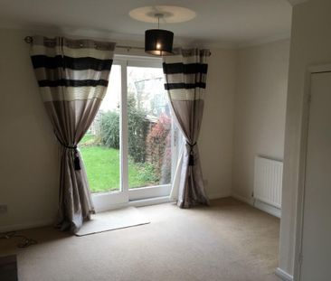 2 bedroom terraced house to rent - Photo 3