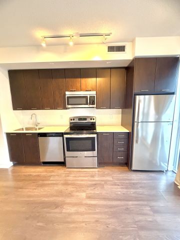 For Lease - 50 Bruyeres Mews N/A Unit# 609, Toronto, Ontario - Photo 2