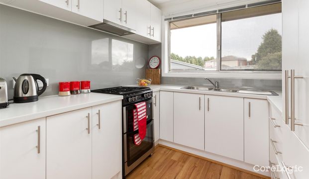 1 Mckay Court, Dandenong North VIC 3175 - House For Rent | Domain - Photo 1