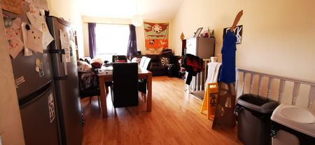 6 bedroom townhouse to rent - Photo 2