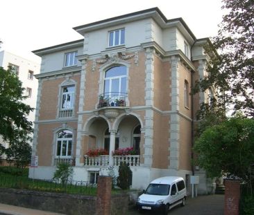 Geräumige 2 Zimmer-Wohnung mit Stellplatz zu mieten! - Photo 1